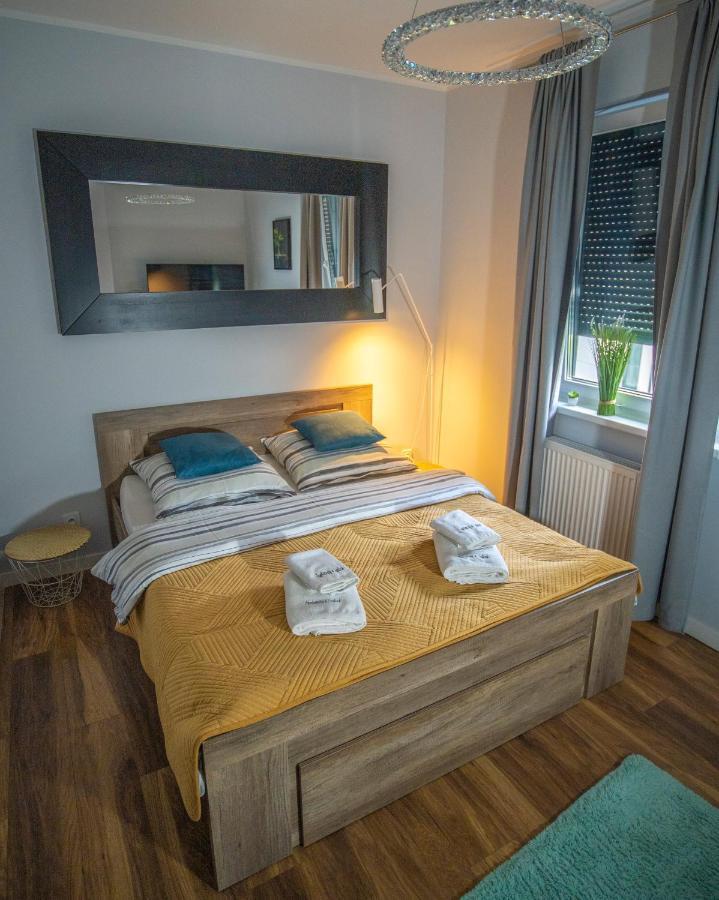 Apartament W Cieplicach Perfekt Jelenia Góra Exteriör bild